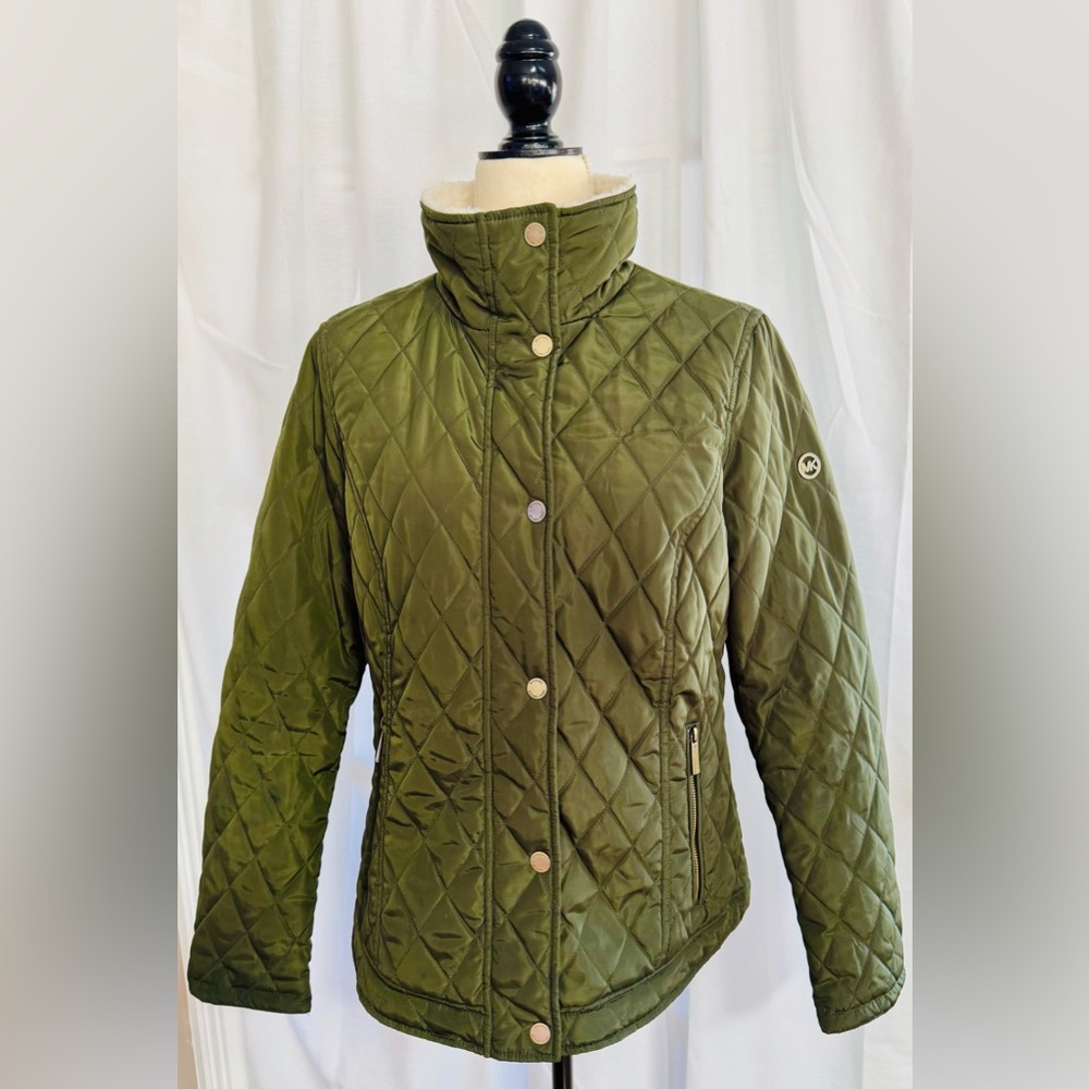 MICHAEL KORS Women's Quilted
Jacket, Olive Green Faux Fur Sherpa, Size M